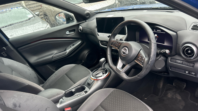 Nissan Juke 1.0 DiG-T N-Connecta 5dr DCT Petrol Hatchback